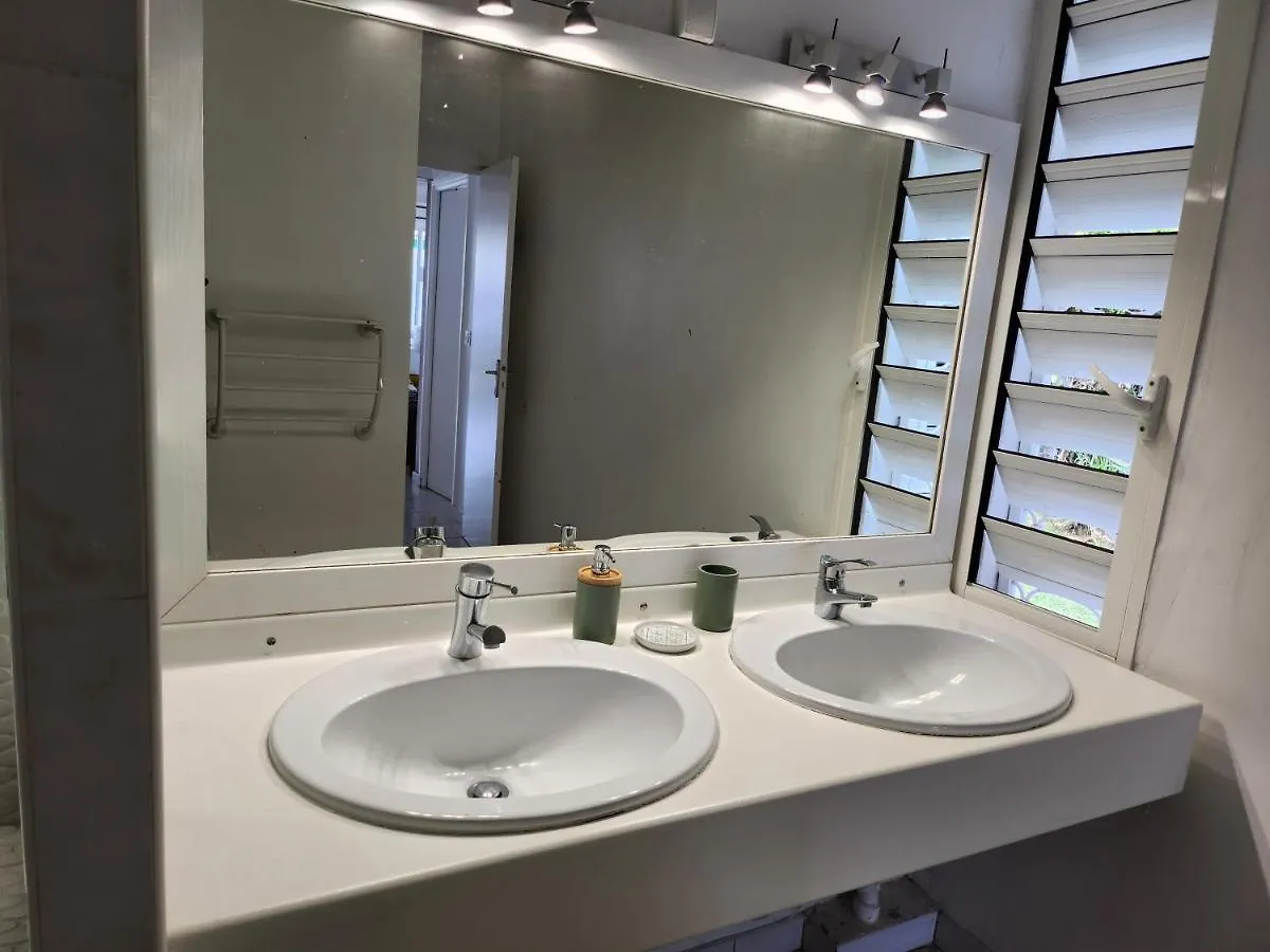 VILLA 6-10 PERS, VUE MER, Piscine Privée, PLAGE A PIEDS Le Gosier  Le Gosier (Grande-Terre)