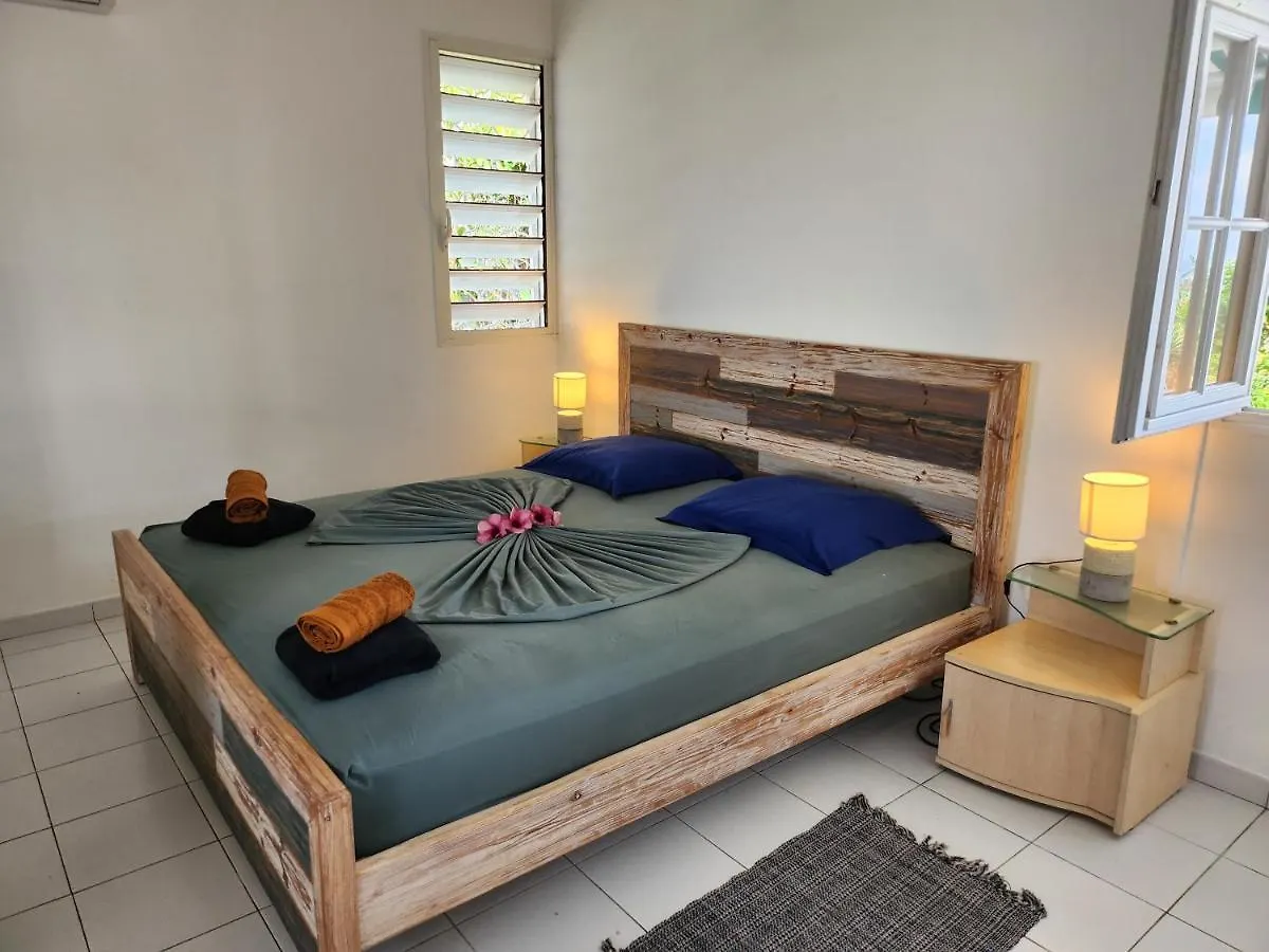 VILLA 6-10 PERS, VUE MER, Piscine Privée, PLAGE A PIEDS Le Gosier