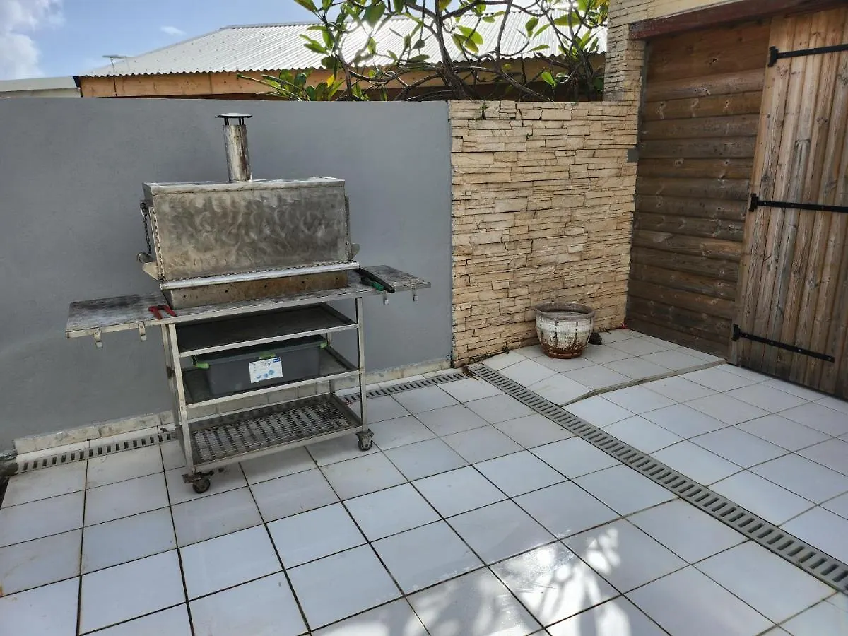 VILLA 6-10 PERS, VUE MER, Piscine Privée, PLAGE A PIEDS Le Gosier