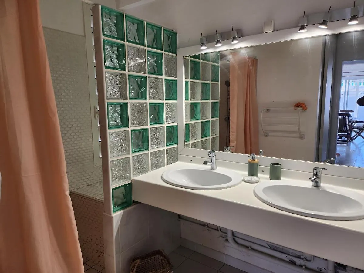 VILLA 6-10 PERS, VUE MER, Piscine Privée, PLAGE A PIEDS Le Gosier  0*, Le Gosier (Grande-Terre)