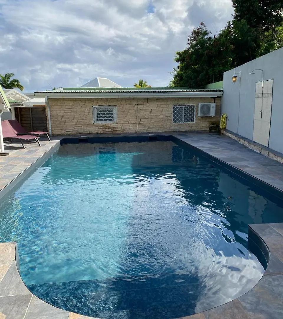 VILLA 6-10 PERS, VUE MER, Piscine Privée, PLAGE A PIEDS Le Gosier   Le Gosier (Grande-Terre)