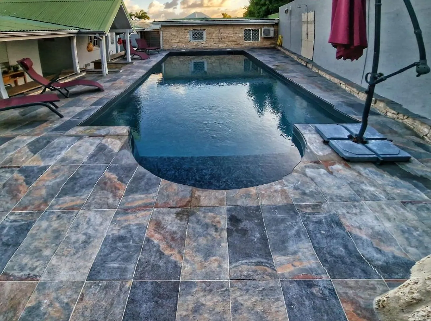 VILLA 6-10 PERS, VUE MER, Piscine Privée, PLAGE A PIEDS Le Gosier   Le Gosier (Grande-Terre)
