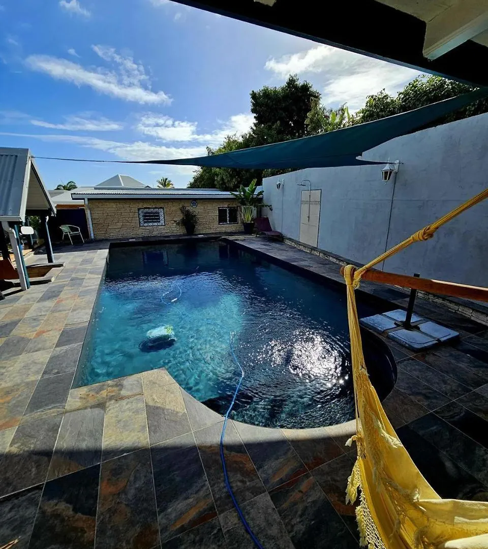 VILLA 6-10 PERS, VUE MER, Piscine Privée, PLAGE A PIEDS Le Gosier