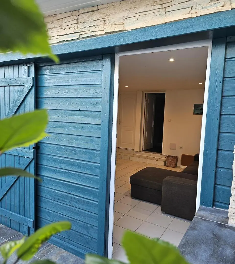 VILLA 6-10 PERS, VUE MER, Piscine Privée, PLAGE A PIEDS Le Gosier