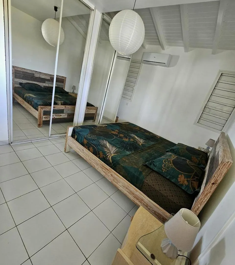 VILLA 6-10 PERS, VUE MER, Piscine Privée, PLAGE A PIEDS Le Gosier