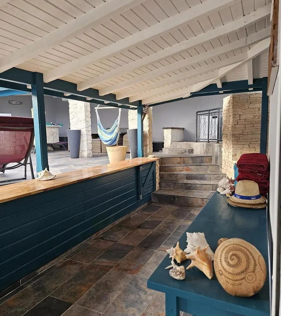 VILLA 6-10 PERS, VUE MER, Piscine Privée, PLAGE A PIEDS Le Gosier