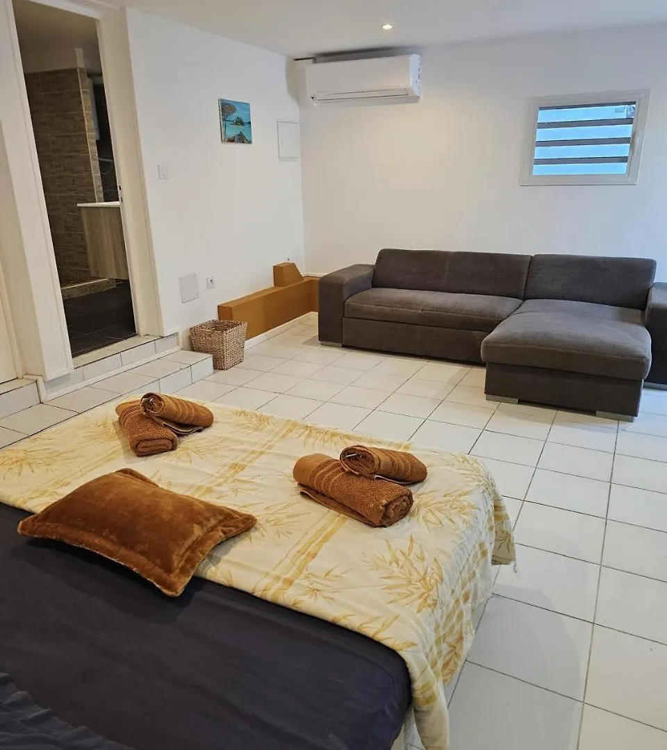 VILLA 6-10 PERS, VUE MER, Piscine Privée, PLAGE A PIEDS Le Gosier