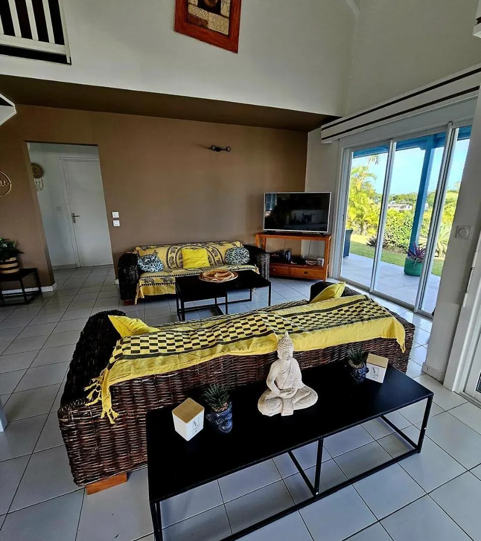 VILLA 6-10 PERS, VUE MER, Piscine Privée, PLAGE A PIEDS Le Gosier