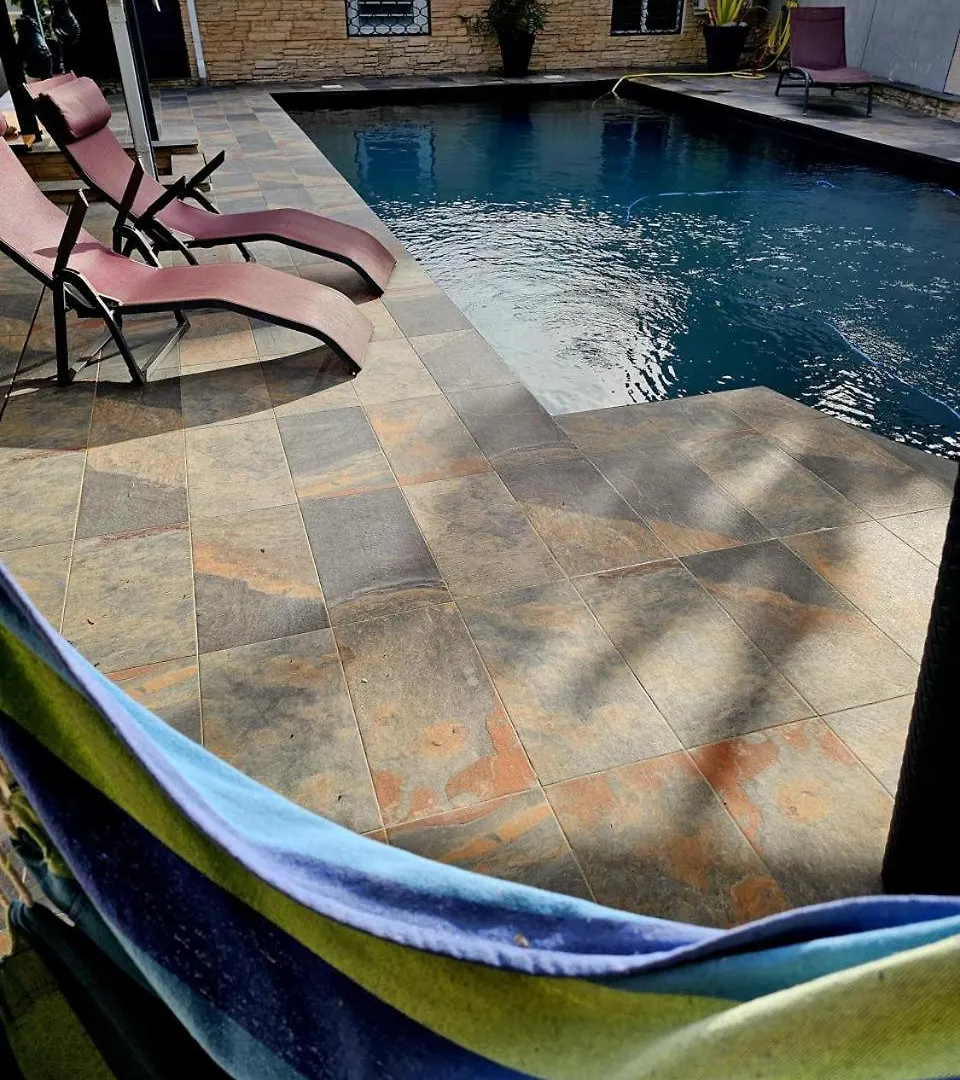 VILLA 6-10 PERS, VUE MER, Piscine Privée, PLAGE A PIEDS Le Gosier