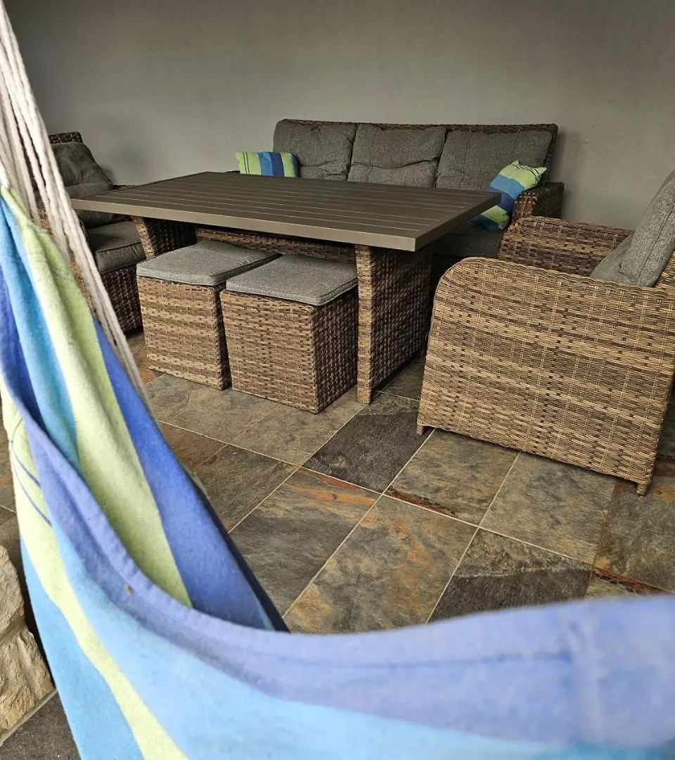 VILLA 6-10 PERS, VUE MER, Piscine Privée, PLAGE A PIEDS Le Gosier
